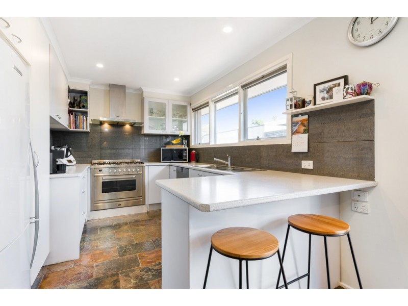 1/33 Lloyd Street, Knoxfield VIC 3180