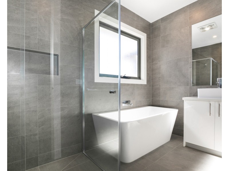 1 and 4/22 Greenwood Street, Burwood VIC 3125