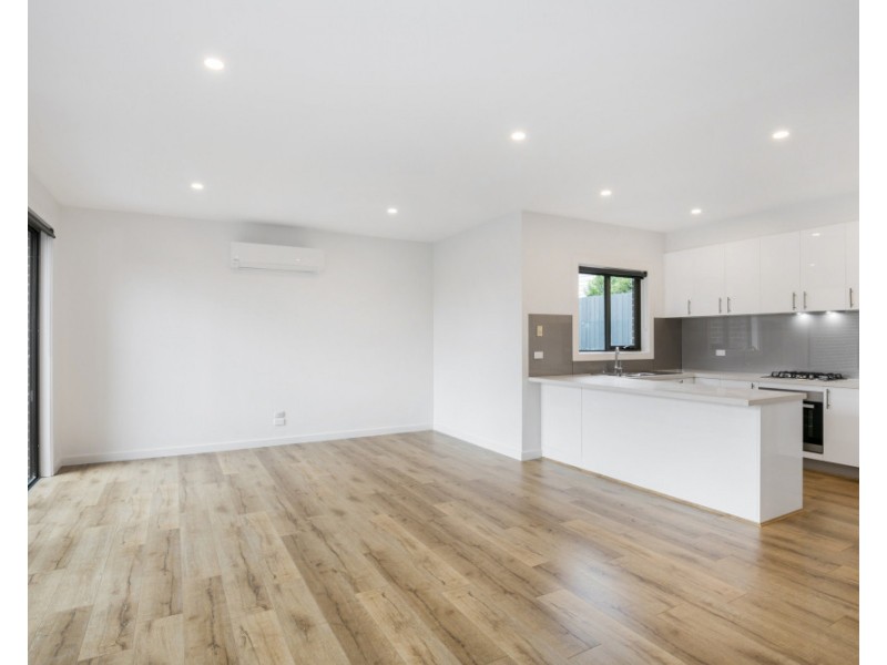 1 and 4/22 Greenwood Street, Burwood VIC 3125