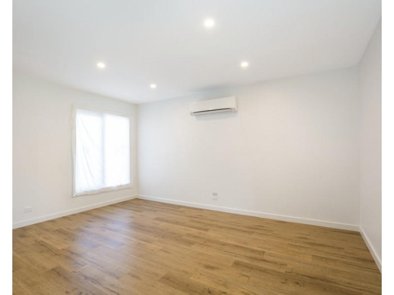 1 and 4/22 Greenwood Street, Burwood VIC 3125