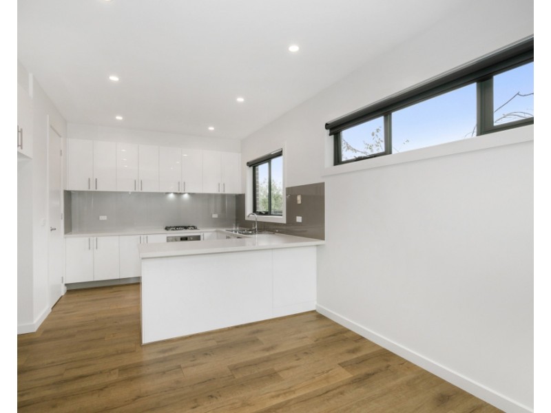 1 and 4/22 Greenwood Street, Burwood VIC 3125