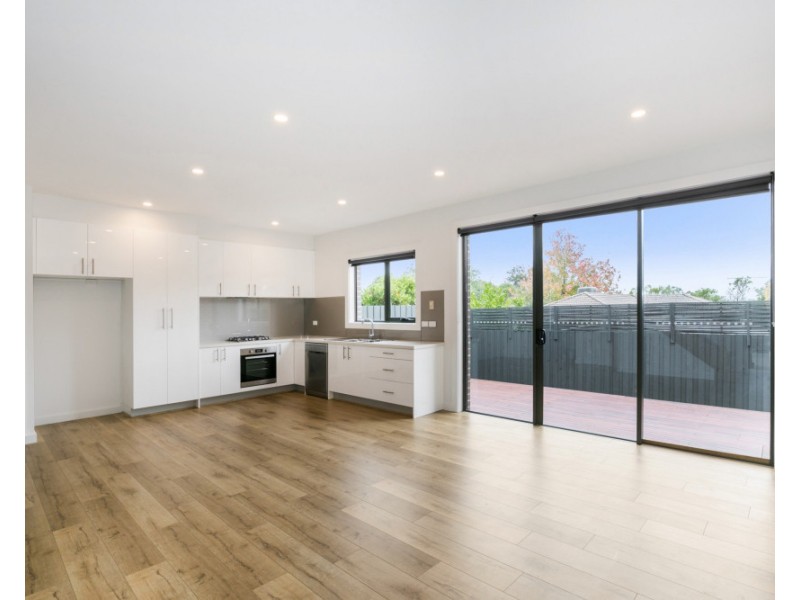 1 and 4/22 Greenwood Street, Burwood VIC 3125