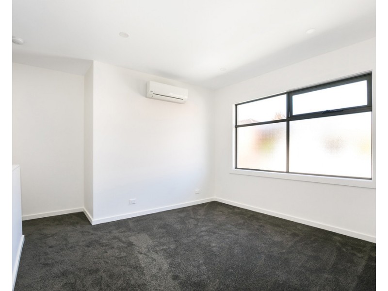 1 and 4/22 Greenwood Street, Burwood VIC 3125