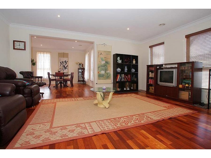 38 Monastery Close, Wantirna South VIC 3152