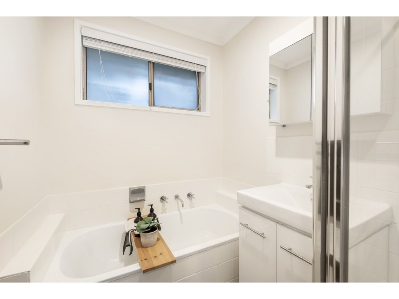 20 Angus Close, Wantirna VIC 3152