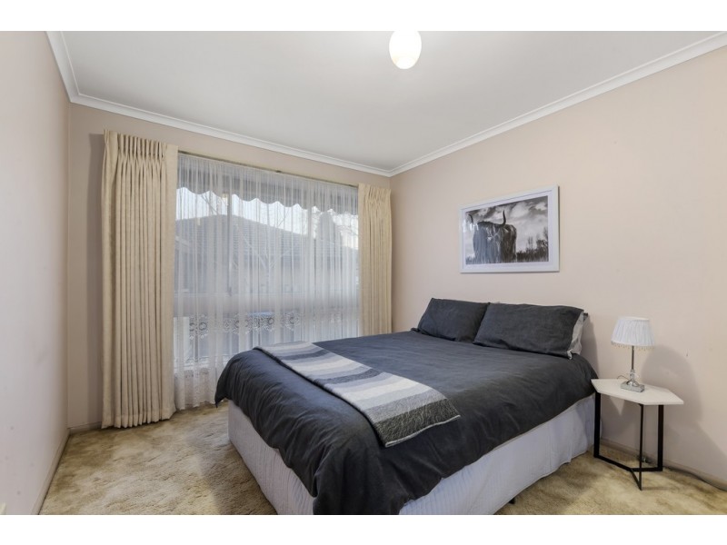 15 Frudal Crescent, Knoxfield VIC 3180