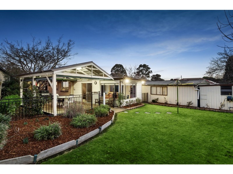 15 Frudal Crescent, Knoxfield VIC 3180