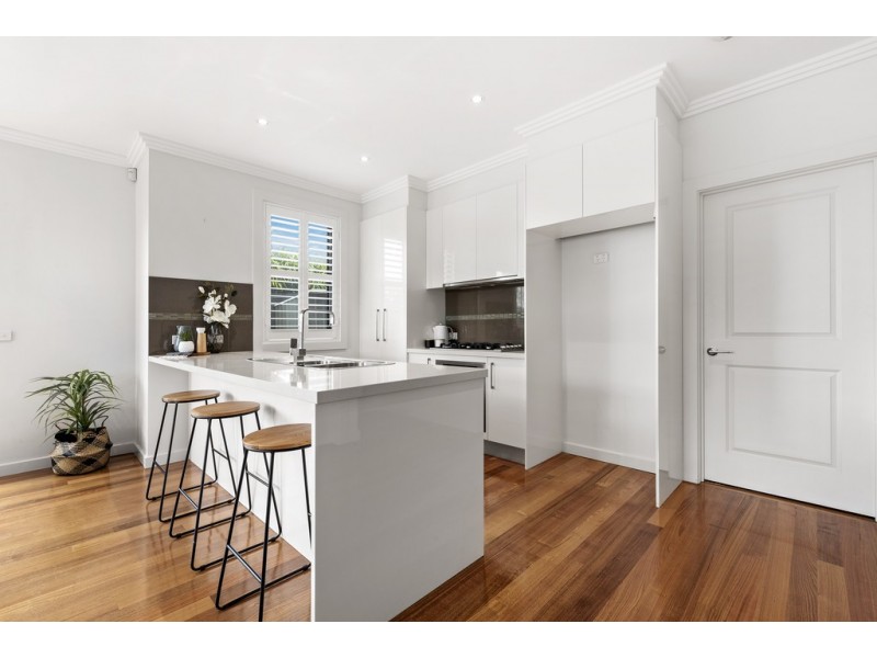 1/6 Newman Road, Wantirna South VIC 3152