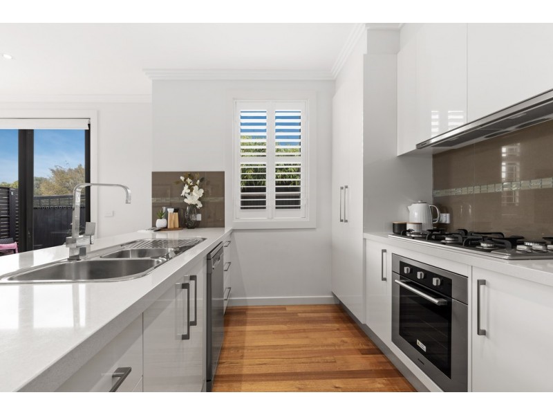 1/6 Newman Road, Wantirna South VIC 3152