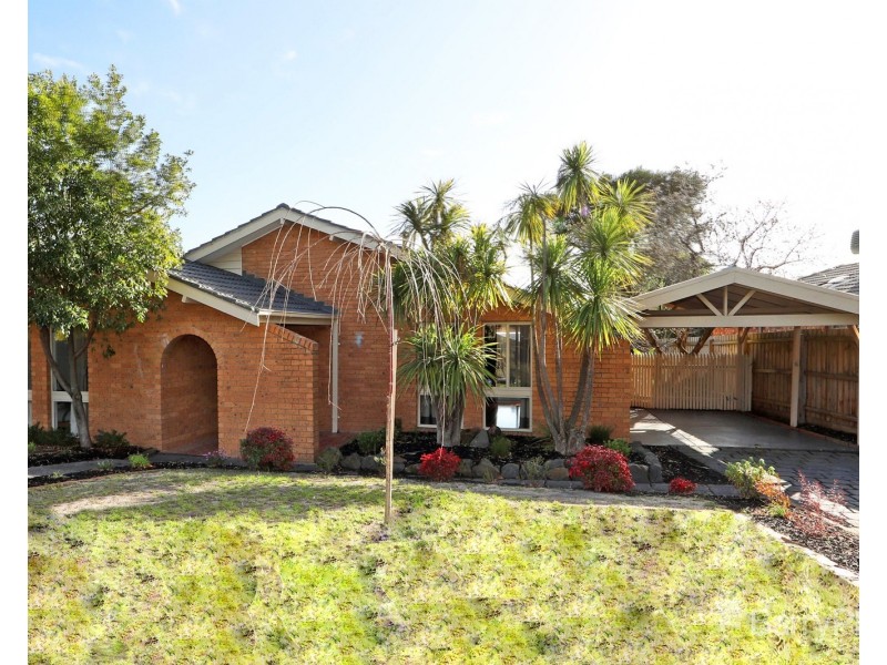 16 Kedleston Way, Rowville VIC 3178