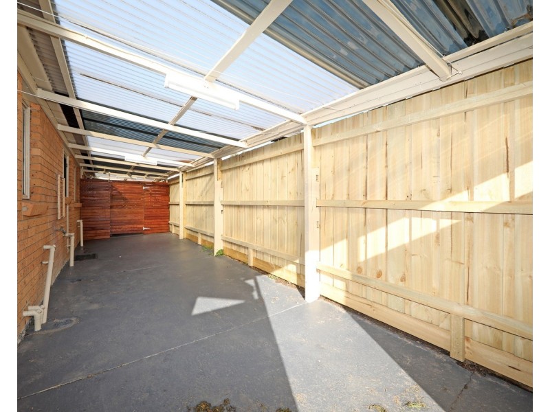 16 Kedleston Way, Rowville VIC 3178