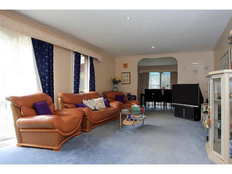 8 Vida Court, Wantirna South VIC 3152