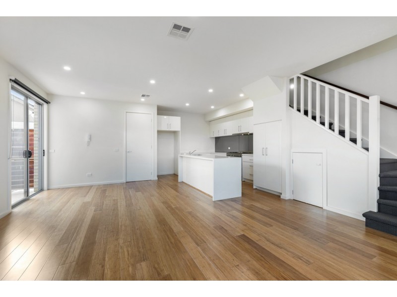 41 Emica Parade, Knoxfield VIC 3180