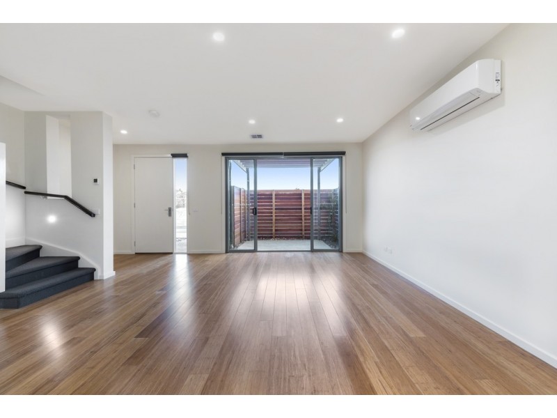 41 Emica Parade, Knoxfield VIC 3180