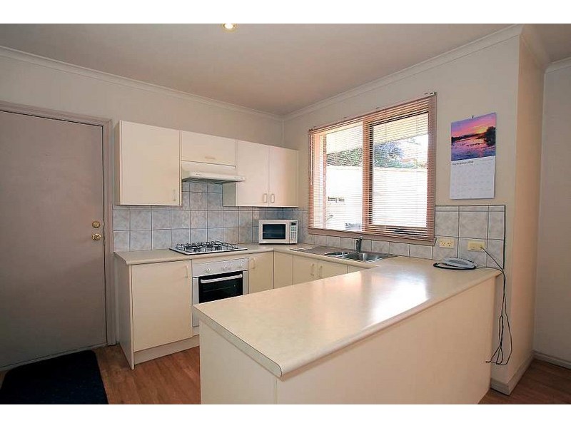 1/23 Coleman Road, Wantirna South VIC 3152