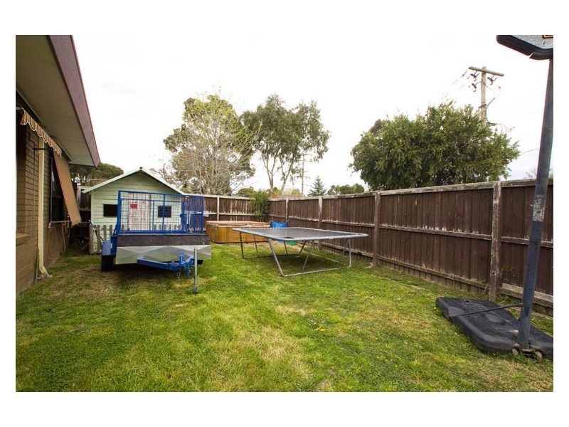 9 Glenbarry Road, Wantirna VIC 3152