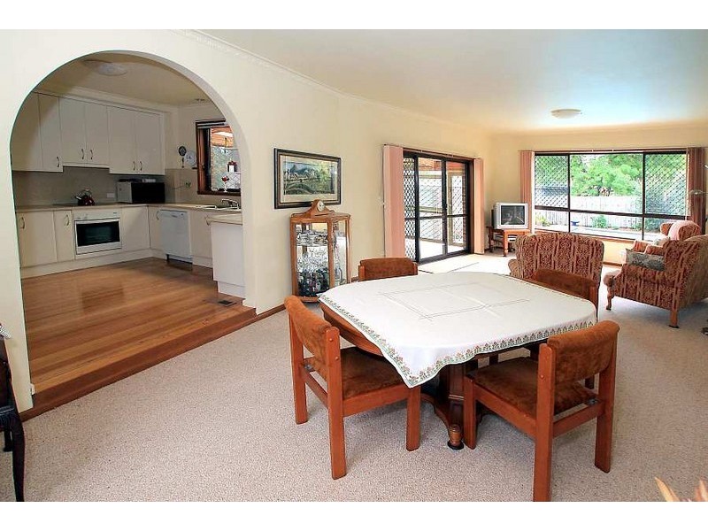 40 Enfield Drive, Bayswater VIC 3153