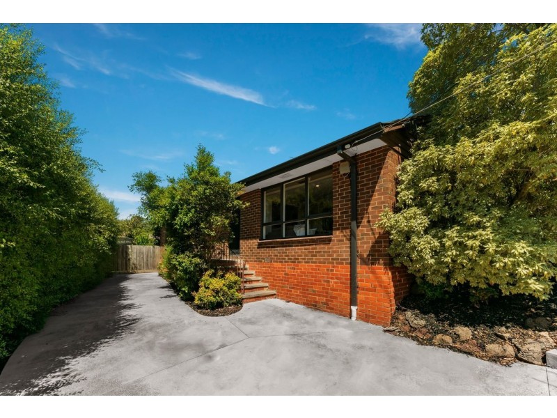 19 Merricks Close, Ferntree Gully VIC 3156