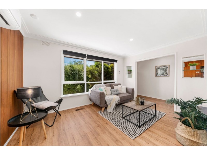 19 Merricks Close, Ferntree Gully VIC 3156