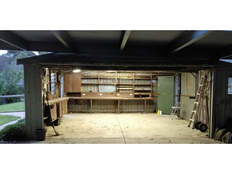 19 Merricks Close, Ferntree Gully VIC 3156