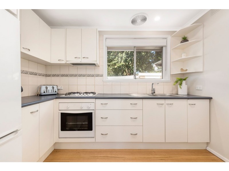 4/8 James Street, Bayswater VIC 3153