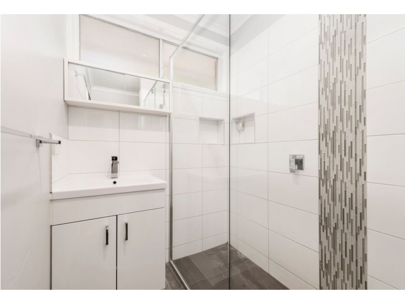 4/8 James Street, Bayswater VIC 3153