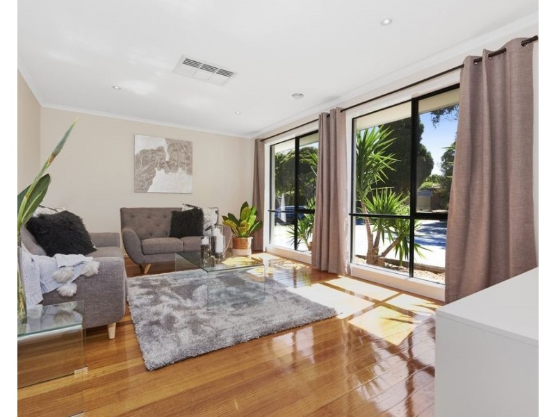 3 Meadow Lane, Ferntree Gully VIC 3156