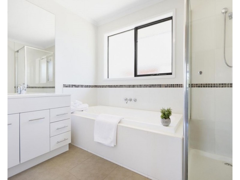 3 Meadow Lane, Ferntree Gully VIC 3156