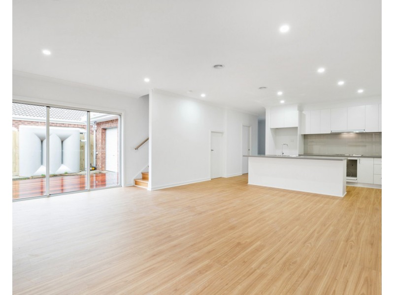 2/19 Moonah Road, Wantirna South VIC 3152