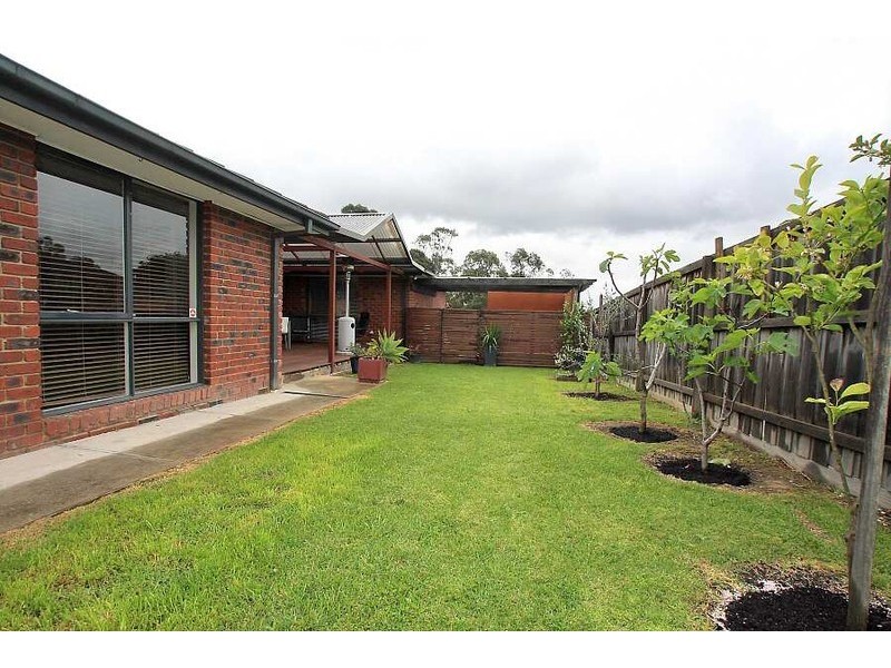 38 Fewster Drive, Wantirna South VIC 3152