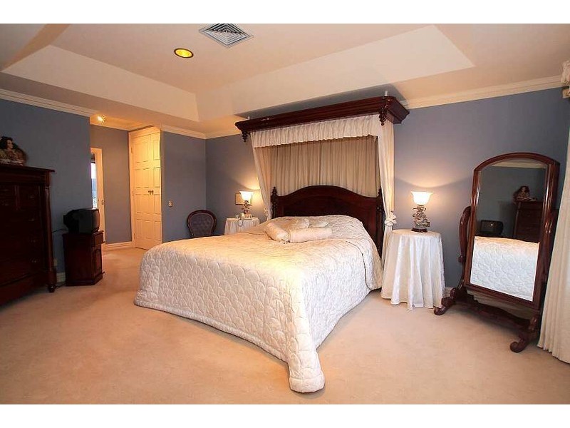 13-15 Jessica Close, Wantirna South VIC 3152