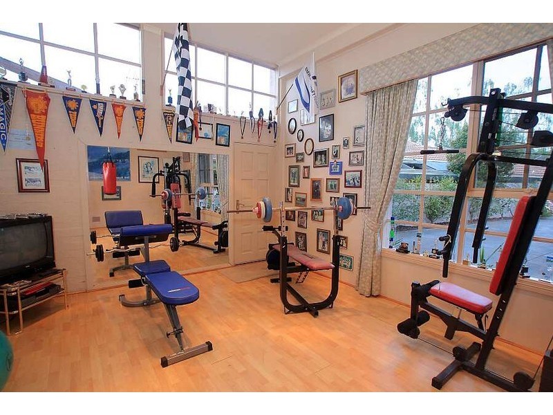 13-15 Jessica Close, Wantirna South VIC 3152