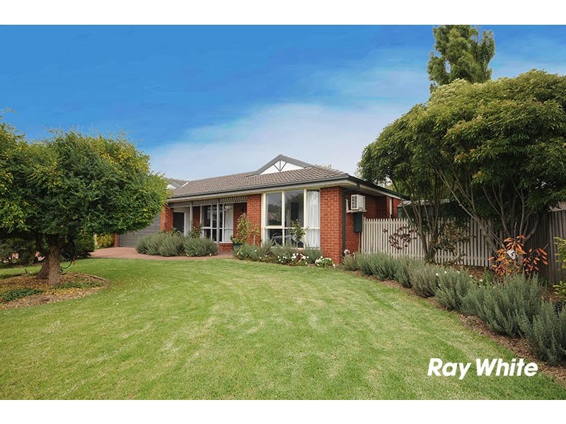 14 Muirfield Court, Rowville VIC 3178