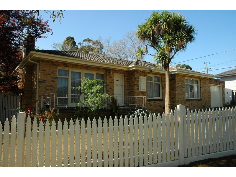 15 Matlock Road, Wantirna South VIC 3152