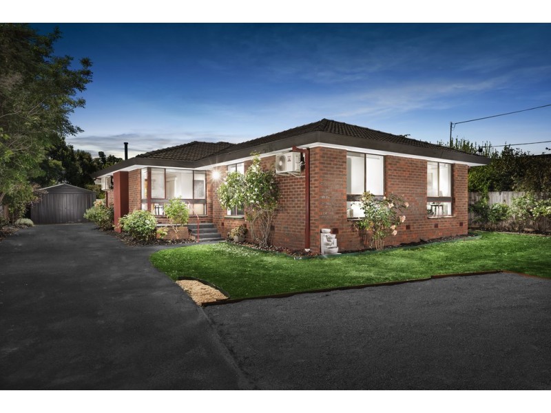 33 Dunbarton Drive, Wantirna VIC 3152