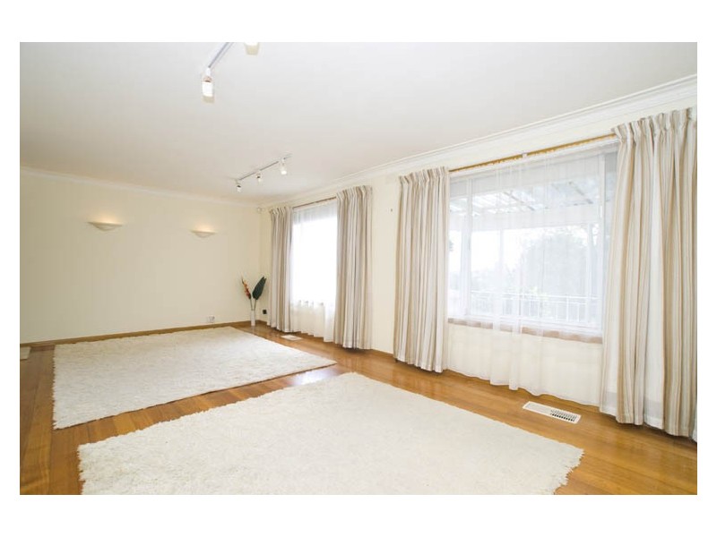 12 Hillside Avenue, Boronia VIC 3155