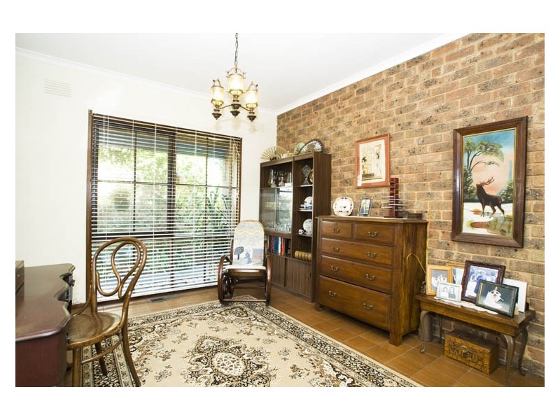 4 Blackfriars Close, Wantirna VIC 3152