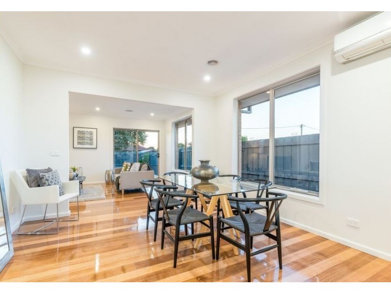 17 Mollison Avenue, Dandenong North VIC 3175