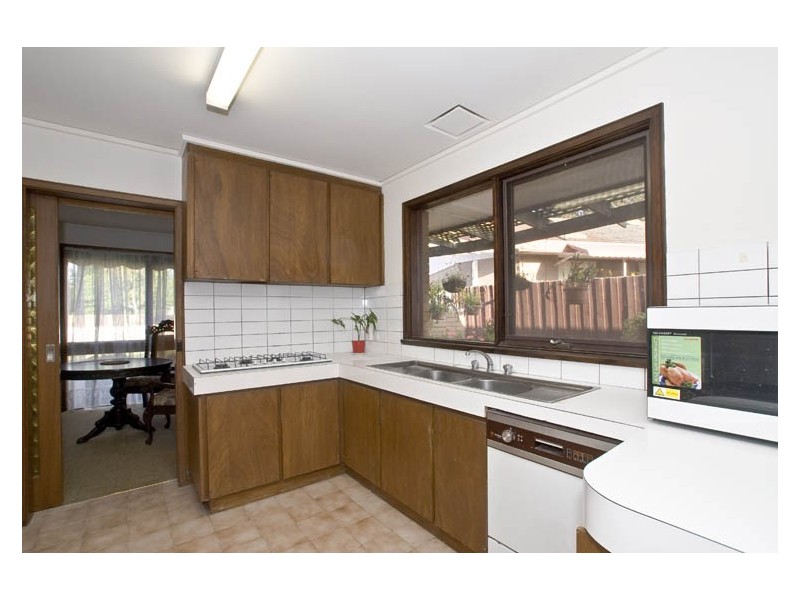 3 Dumfries Way, Wantirna VIC 3152
