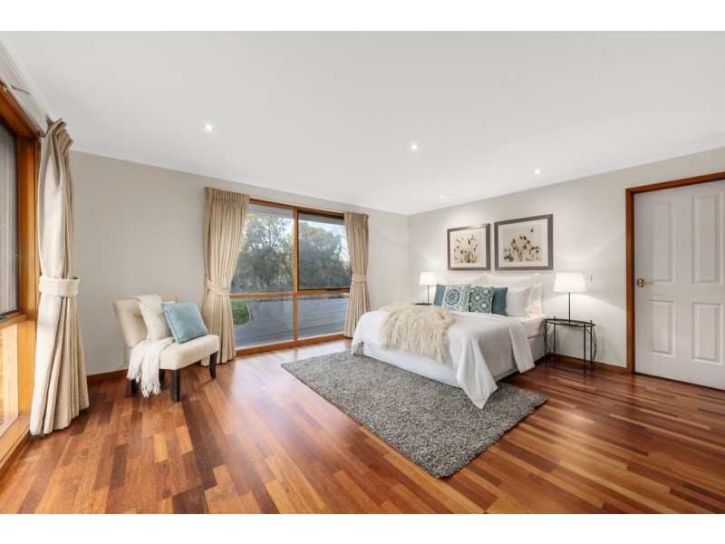 7 Milbrey Close, Wantirna South VIC 3152