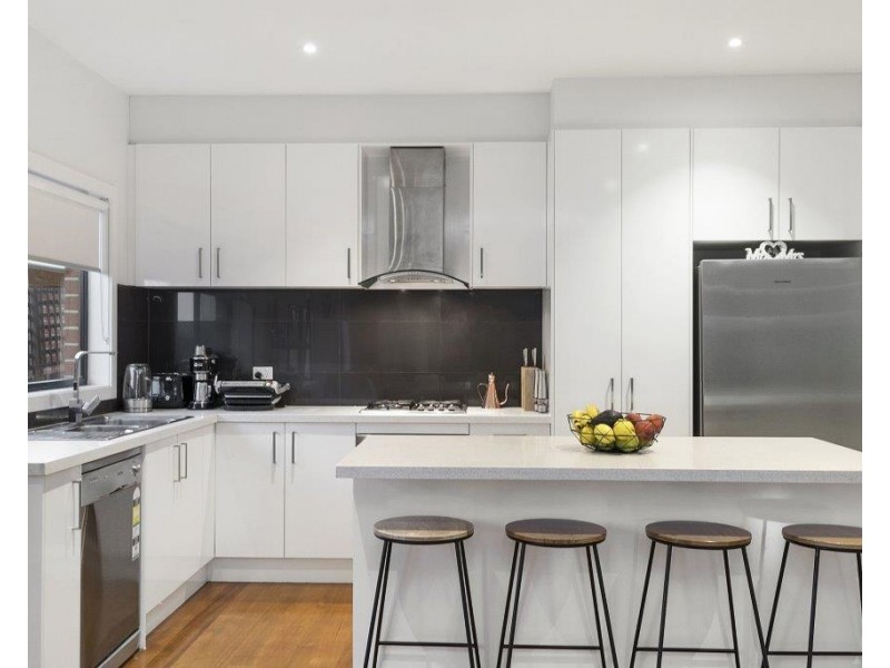 25A Inverness Street, Endeavour Hills VIC 3802