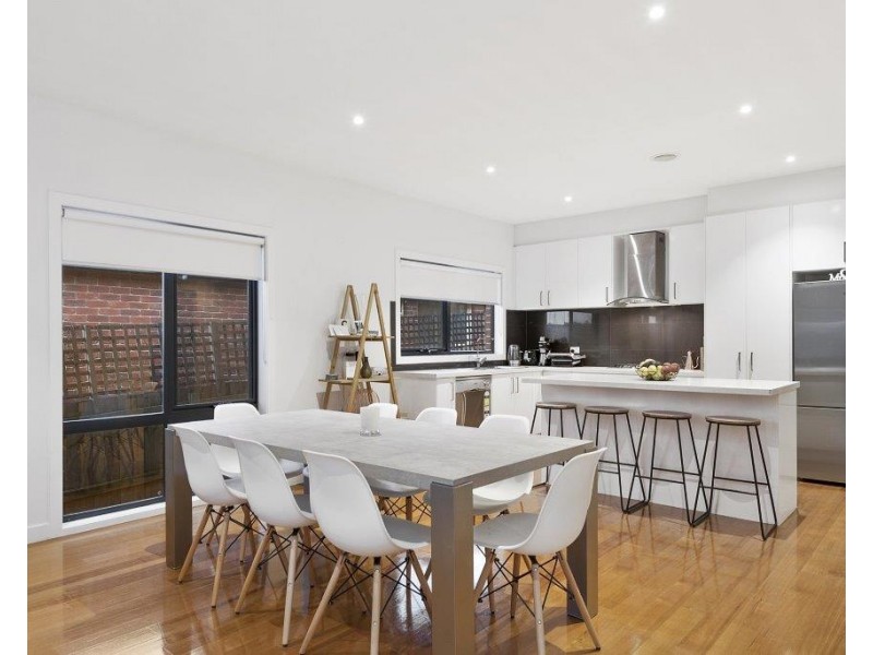 25A Inverness Street, Endeavour Hills VIC 3802