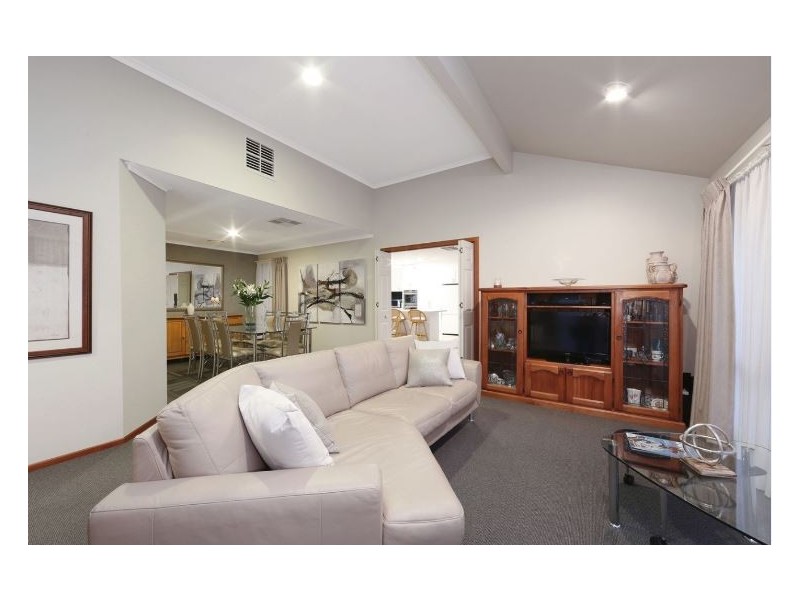 2 Caloola Court, Rowville VIC 3178