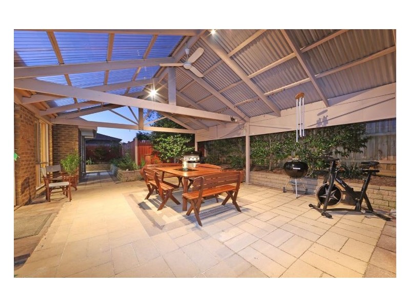2 Caloola Court, Rowville VIC 3178