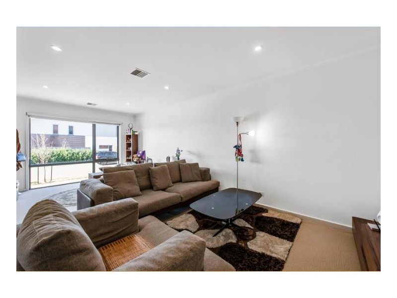 2 Fruit Lane, Wantirna South VIC 3152