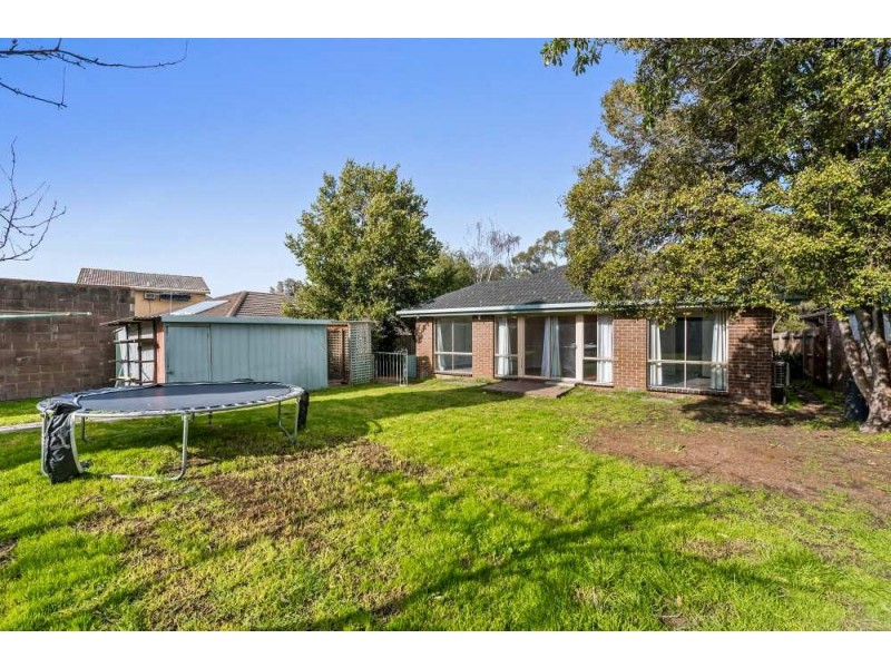 14 McCrae Close, Scoresby VIC 3179