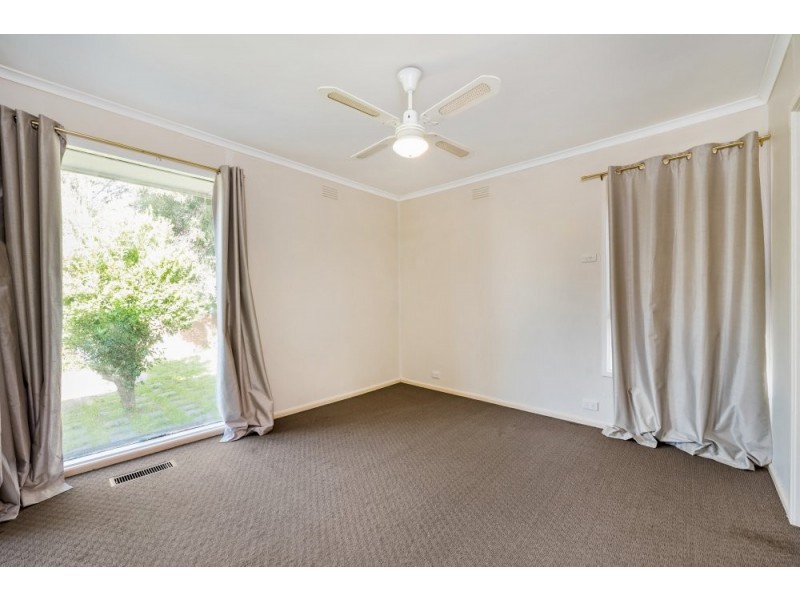 14 McCrae Close, Scoresby VIC 3179