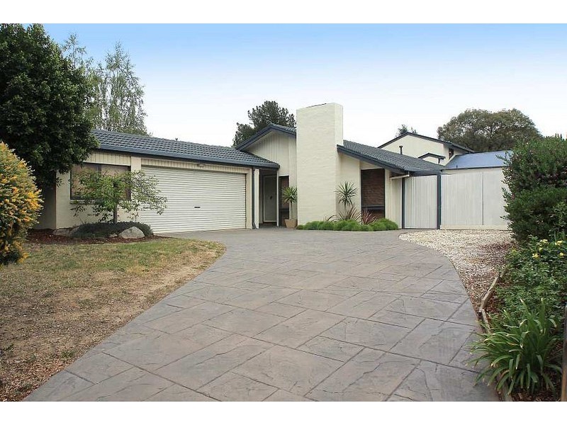 54 Mowbray Drive, Wantirna South VIC 3152