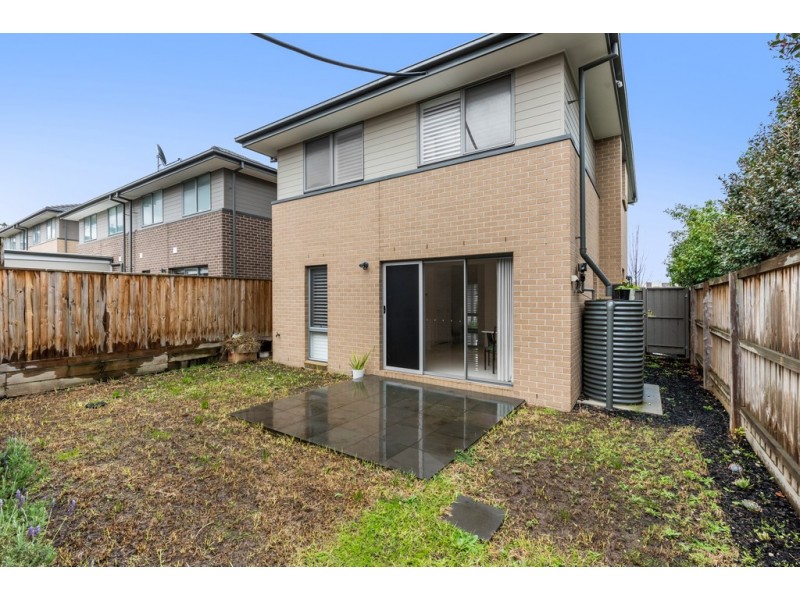 16 Harcrest Boulevard, Wantirna South VIC 3152