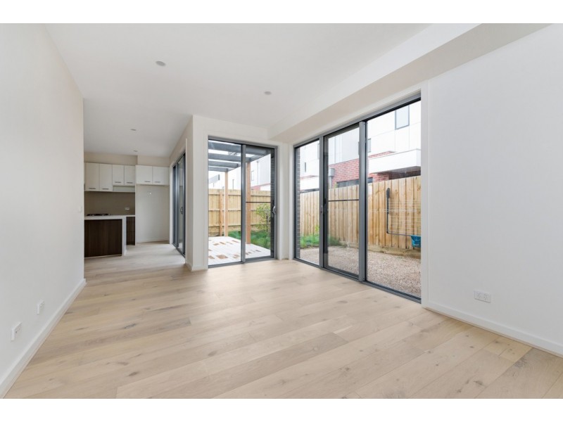 12/639 Mountain Highway, Bayswater VIC 3153